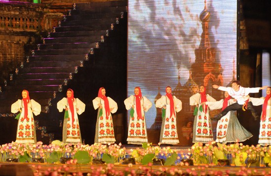 Ouverture du Festival de Hue 2012 : une soirée culturelle splendide  - ảnh 12