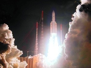 Le Vietnam a réussi le lancement de VINASAT-2 - ảnh 1