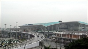 Mise en chantier du projet de désinfection du secteur de l’aéroport de Dà Nang - ảnh 1