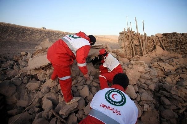 Iran : lourd bilan des séismes dans le nord-ouest - ảnh 1