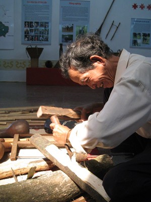Ama H’Loan, celui qui contribue à la préservation des instruments du Tay Nguyen - ảnh 1