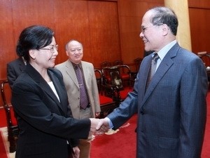 Nguyen Sinh Hung reçoit Viengthong Siphandone - ảnh 1