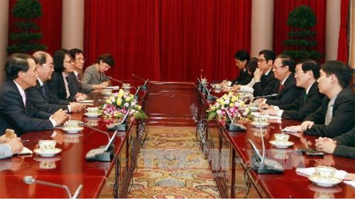 Le président Truong Tân Sang reçoit une délégation sud-coréenne - ảnh 1