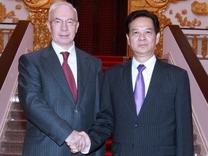 Le Premier ministre ukrainien termine sa visite au Vietnam - ảnh 1