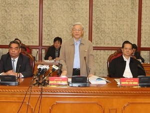 Le bureau politique travaille avec le comité du Parti de Khanh Hoa - ảnh 1