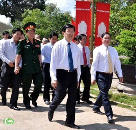 Le Président vietnamien Truong Tan Sang en visite à Dong Thap - ảnh 1