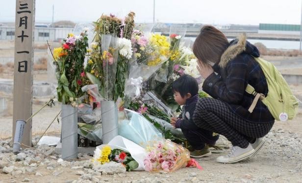 Le Japon à l'arrêt, deux ans après le séisme et le tsunami du 11 mars  - ảnh 1