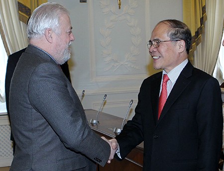 Activités du Président de l’Assemblée Nationale vietnamienne en Russie - ảnh 1
