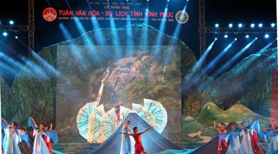 Ouverture de la semaine culturelle et touristique de Vinh Phuc 2013 - ảnh 1