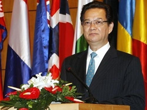 Nguyen Tan Dung au Brunei pour le 22ème sommet de l’ASEAN - ảnh 1