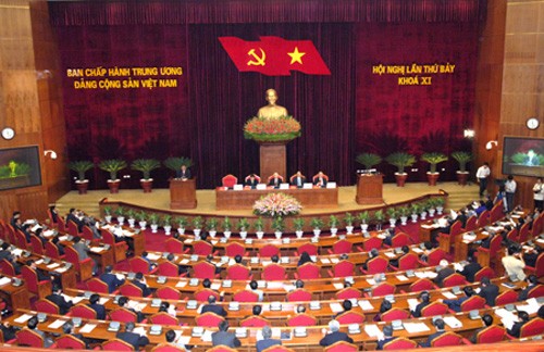 Clôture du 7ème plénum du comité central du Parti Communiste Vietnamien  - ảnh 1
