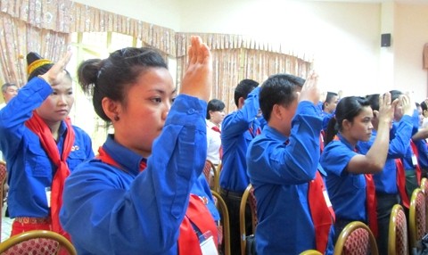 Rencontre d'amitié des jeunes Vietnam-Laos 2013 - ảnh 1