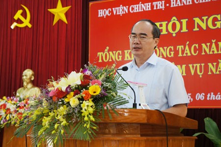 Nguyen Thien Nhan à l'Acacémie nationale de politique et d'administration Hochiminh  - ảnh 1