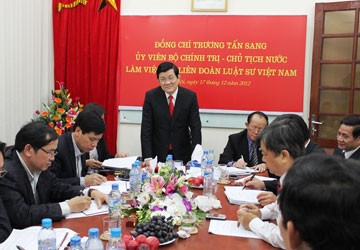 Truong Tan Sang avec les avocats vietnamiens - ảnh 1