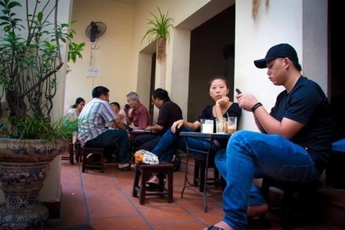 Hanoi, les cafés, les jeunes.... - ảnh 1