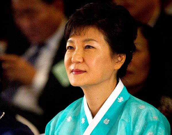 La Présidente sud-coréenne entame sa visite d’Etat au Vietnam  - ảnh 1