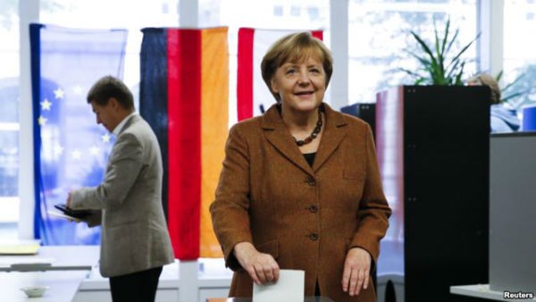 Allemagne : le parti d'Angela Merkel a largement dominé le scrutin - ảnh 1