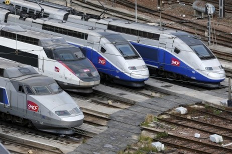 La SNCF supprimerait plus de 1 400 postes en 2014 - ảnh 1