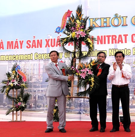 Hoang Trung Hai visite l’usine Amon Nitrat - ảnh 1