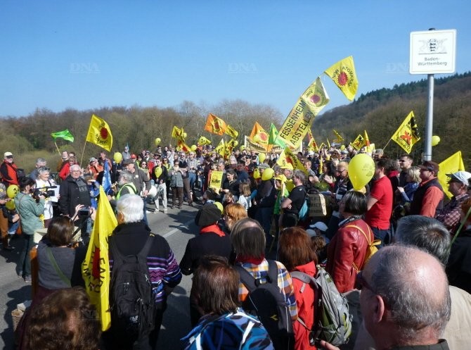 Manifestations dans le monde 3 ans après la catastrophe de Fukushima - ảnh 2