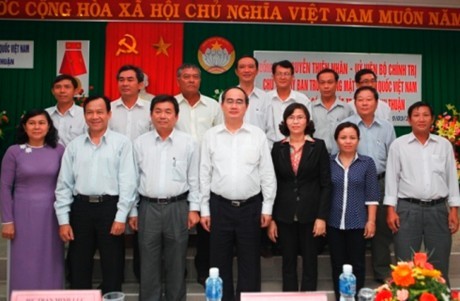 Le président du front de la patrie du Vietnam en tournée à Ninh Thuân - ảnh 1