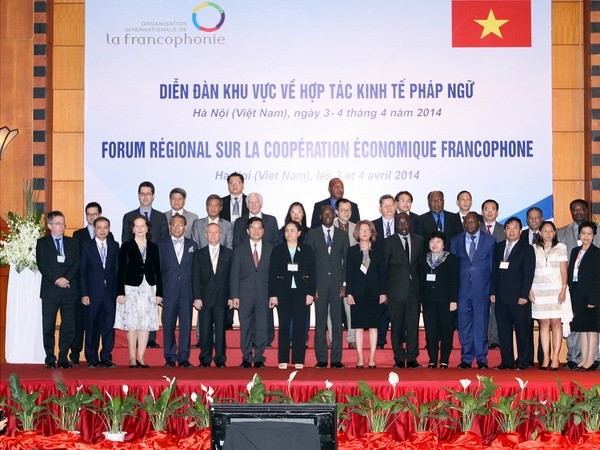 Ouverture du forum régional sur la coopération économique francophone - ảnh 1