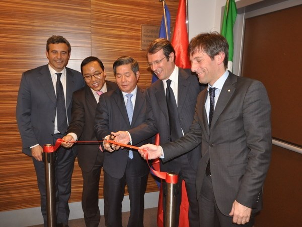 Inauguration de la chambre de commerce du Vietnam à Milan - ảnh 1