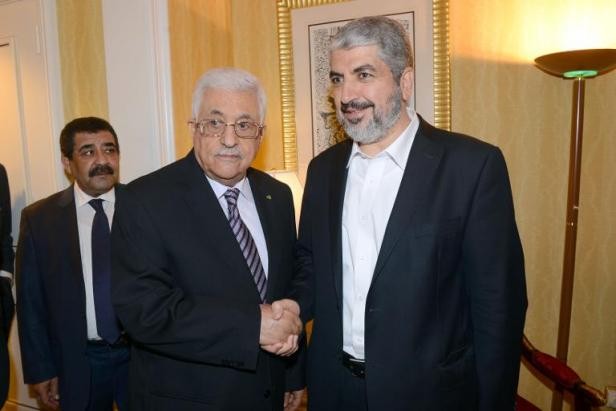 Palestiniens: Mahmoud Abbas et le chef du Hamas se rencontrent à Doha - ảnh 1