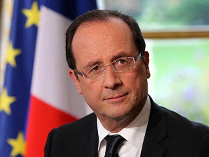 François Hollande :  deux ans d’investiture et un virage économique. - ảnh 1
