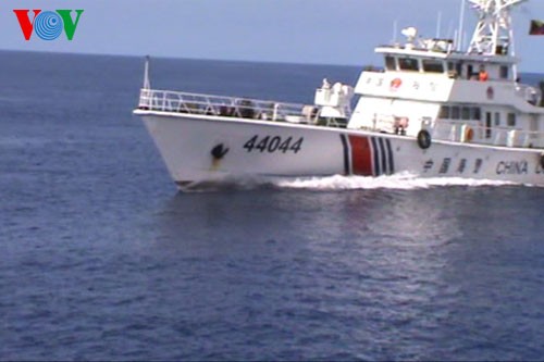  Les navires chinois entrent en collision avec ceux de la police vietnamienne - ảnh 3