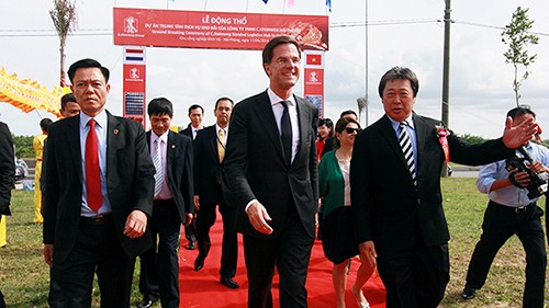Le Premier ministre néerlandais à Haiphong - ảnh 1
