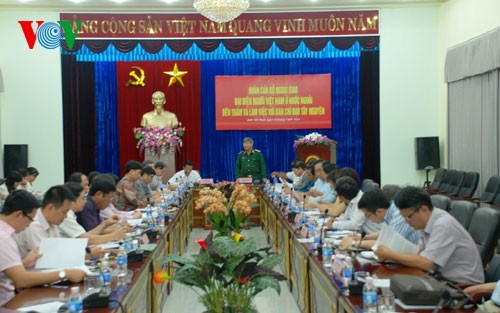 Les diplomates constituent une chaîne d’information fiable sur la situation du Tay Nguyen - ảnh 1