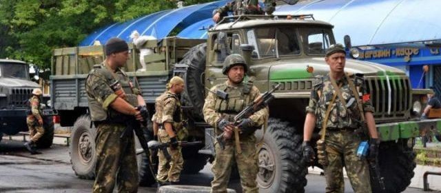 Ukraine : les forces de Kiev progressent vers Donetsk - ảnh 1