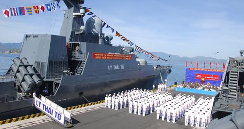 Table-ronde sur la Marine populaire vietnamienne - ảnh 1