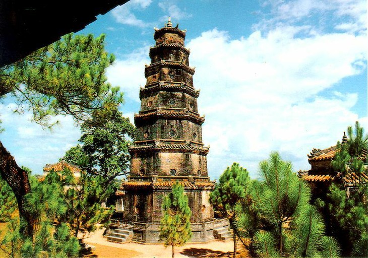 Thien Mu - pagode de la Dame Céleste - ảnh 1