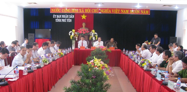 Vu Van Ninh inspecte l’instauration de la nouvelle ruralité à Phu Yên - ảnh 1