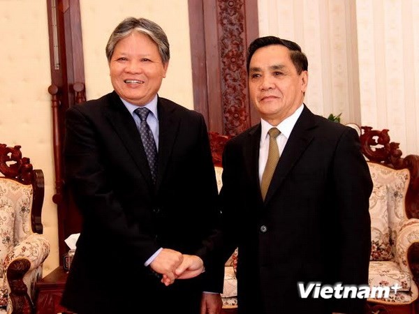 Les dirigeants laotiens reçoivent la délégation du ministère de la Justice  - ảnh 1