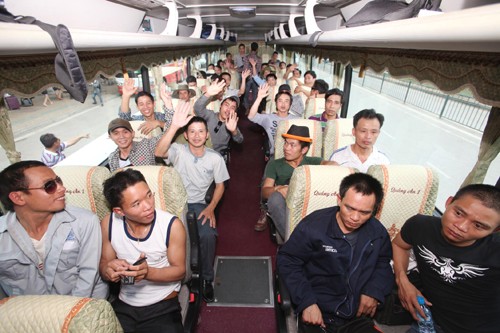 224 travailleurs vietnamiens supplémentaires rentrent de Libye - ảnh 1