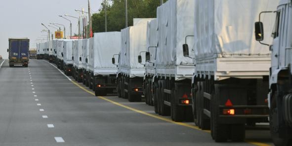 L'Ukraine refuse que le convoi humanitaire russe pénètre ses frontières - ảnh 1