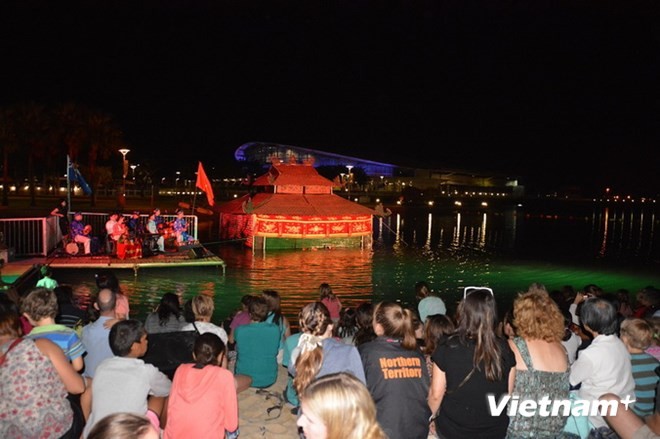 Les marionnettes sur eau vietnamiennes en Australie - ảnh 1