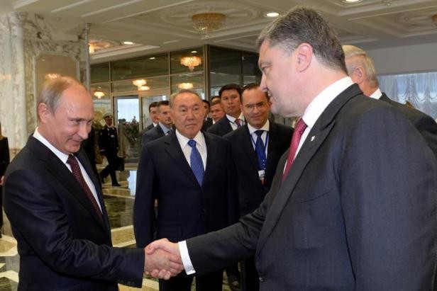 Sommet sur l’Ukraine : Poutine et Porochenko en pourparlers cruciaux - ảnh 1