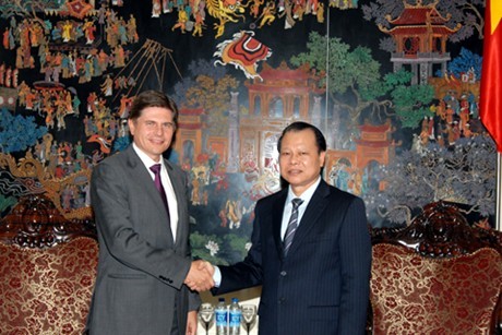  Vu Van Ninh reçoit le président de la banque JP Morgan - ảnh 1