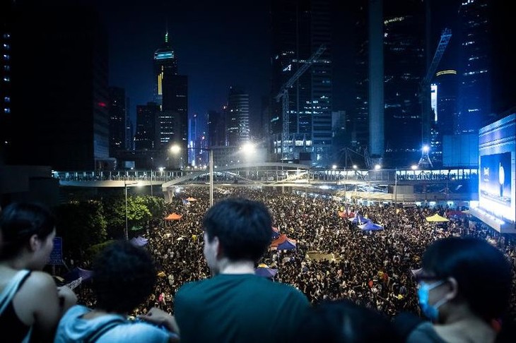 Hongkong : Manifestations suivies lors de la fête nationale chinoise - ảnh 1