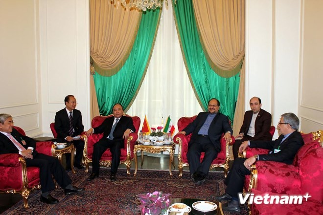 Le vice-Premier ministre Nguyen Xuan Phuc visite l’Iran - ảnh 1