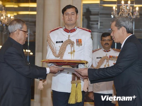 L’ambassadeur du Vietnam en Inde présente ses lettres de créance - ảnh 1