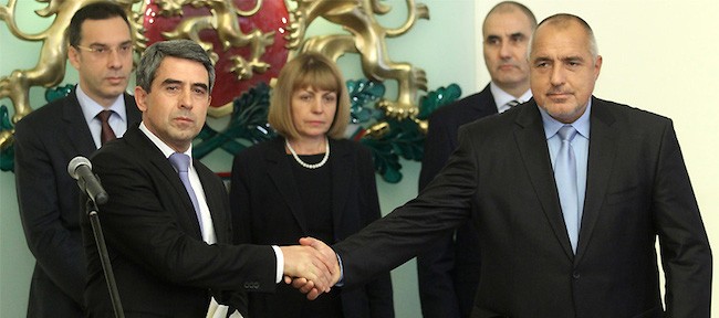 Nouveau gouvernement de centre-droit en Bulgarie - ảnh 1