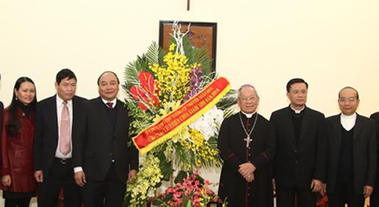 Nguyên Xuân Phuc adresse les voeux de Noël aux catholiques de Hanoï - ảnh 1