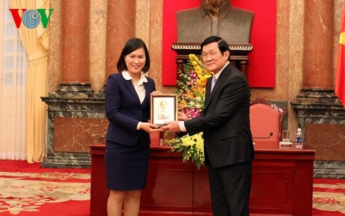 Truong Tân Sang félicite les entreprises lauréates du label national 2014 - ảnh 1