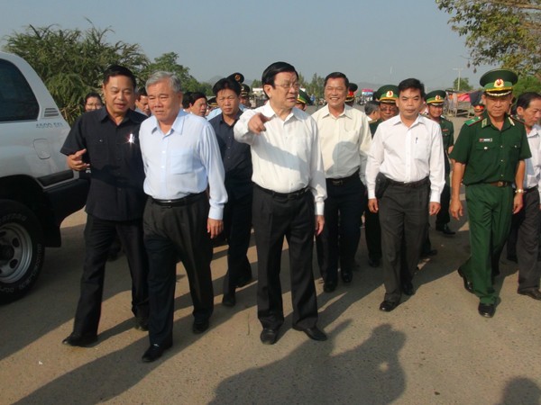 Le président Truong Tân Sang en visite de travail au Sud - ảnh 1