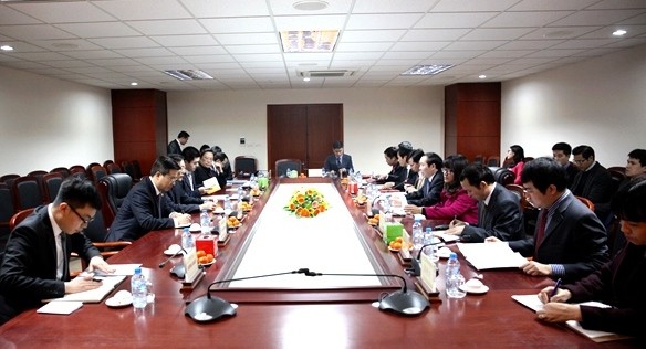 Une délégation du Parti communiste chinois à Hanoï  - ảnh 1